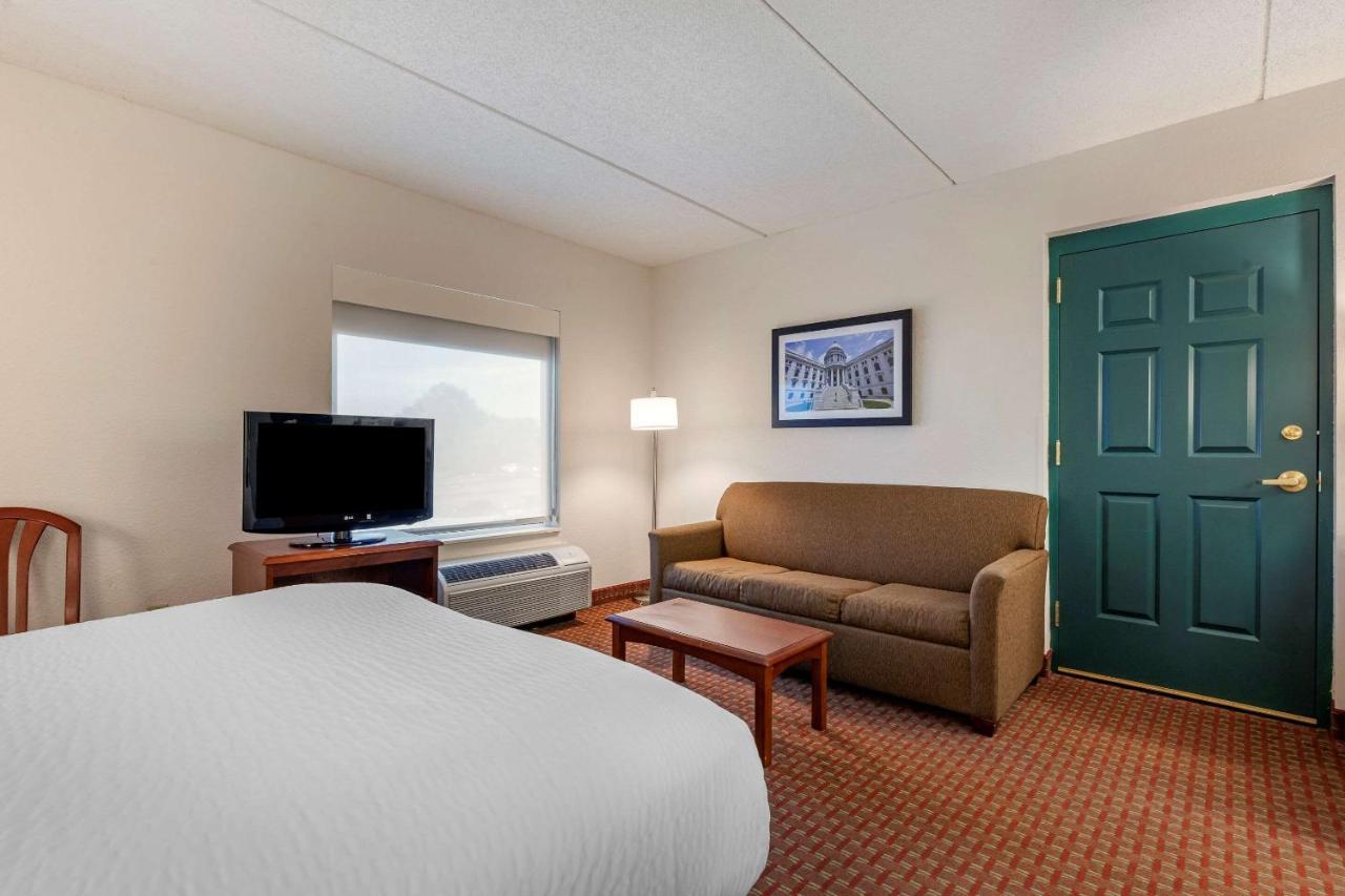 Clarion Suites At The Alliant Energy Center Madison Luaran gambar