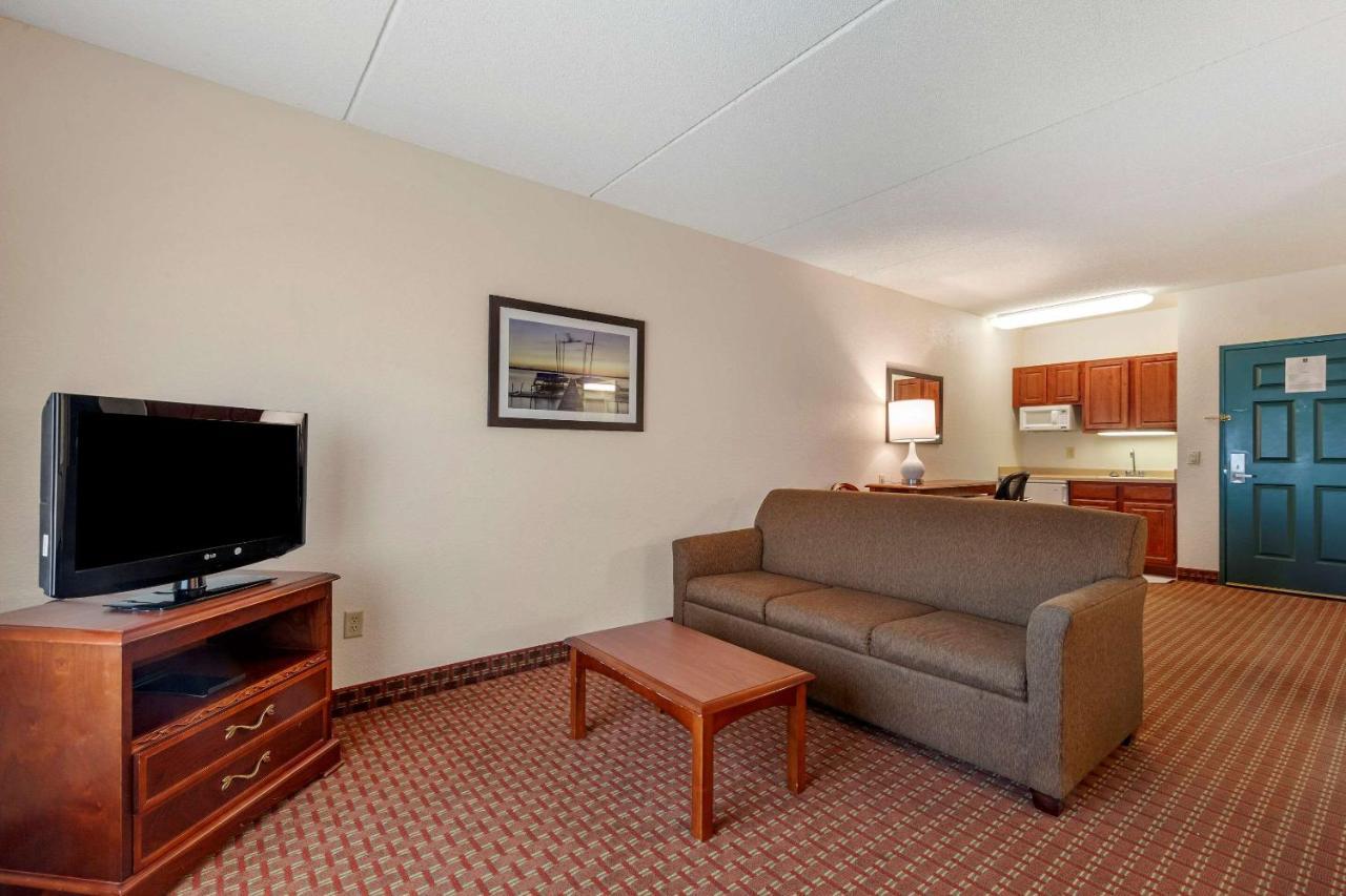 Clarion Suites At The Alliant Energy Center Madison Luaran gambar
